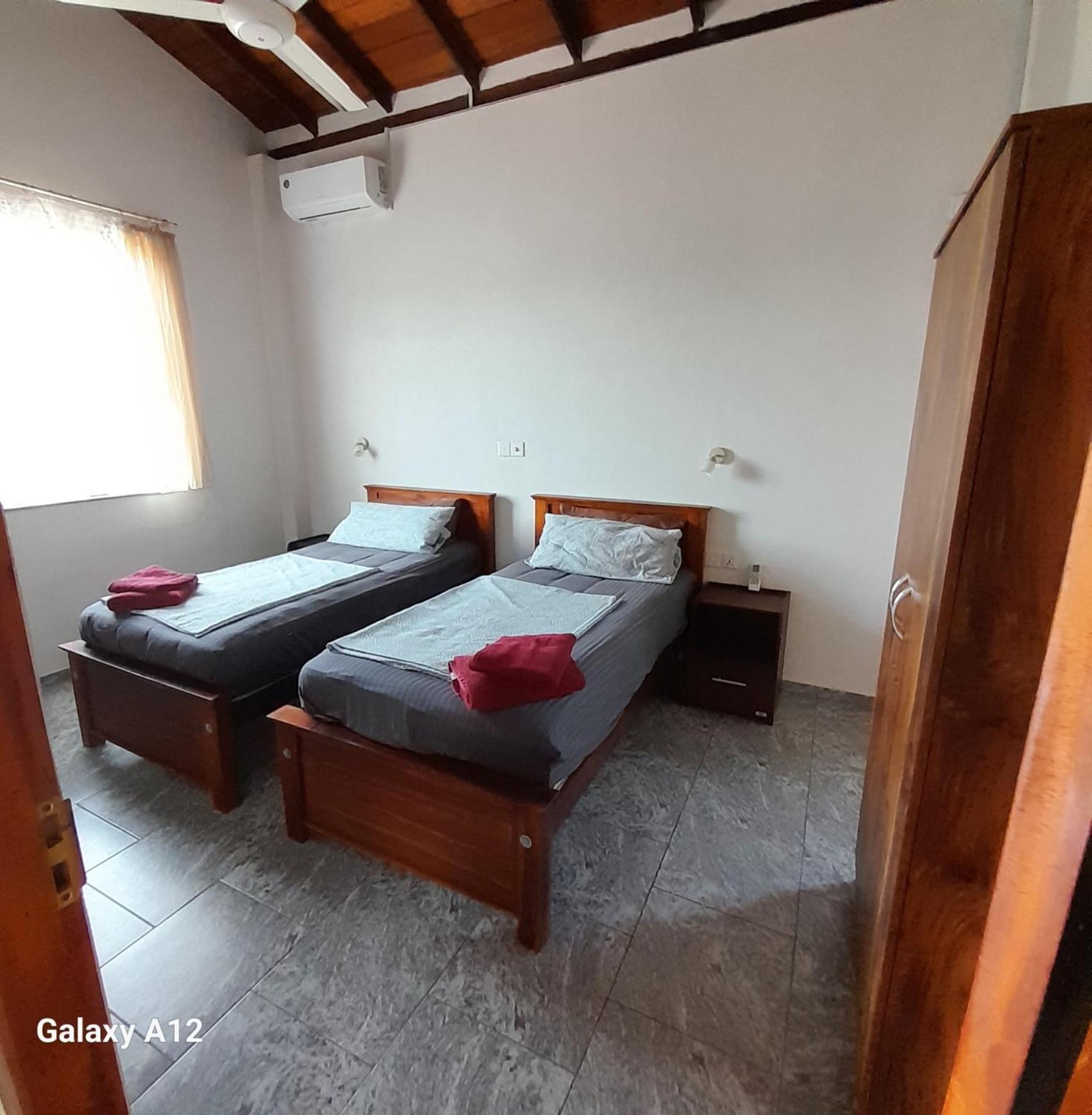 Slg Villa Хикадува Екстериор снимка